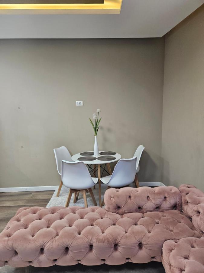 Laci Lak Premium Apartment Oradea Exterior photo